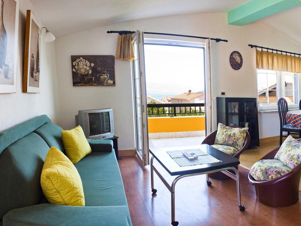 Apartments Villa Annika Slatine Room photo